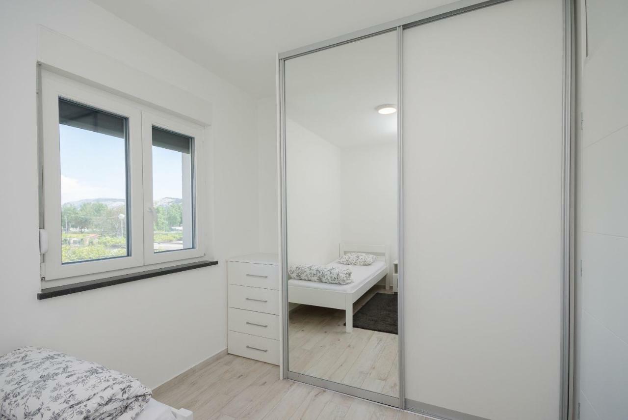 Apartments Zorka Lopar Eksteriør bilde